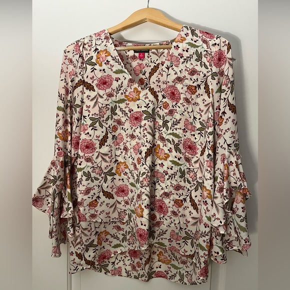 Vince Camuto Floral Ruffle Sleeve Blouse - Picture 1 of 4